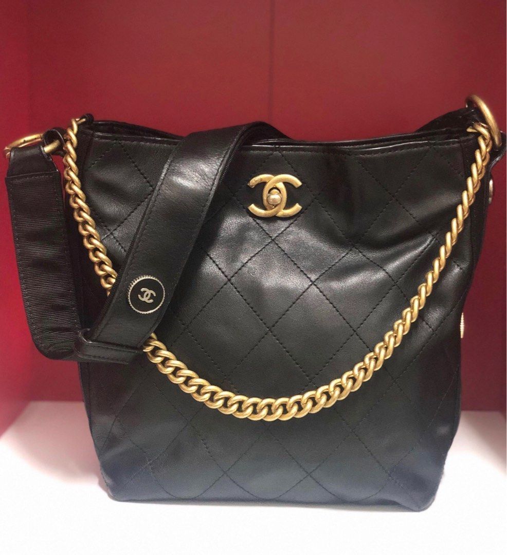 Chanel Hobo Leather Shoulder Bag in Rust