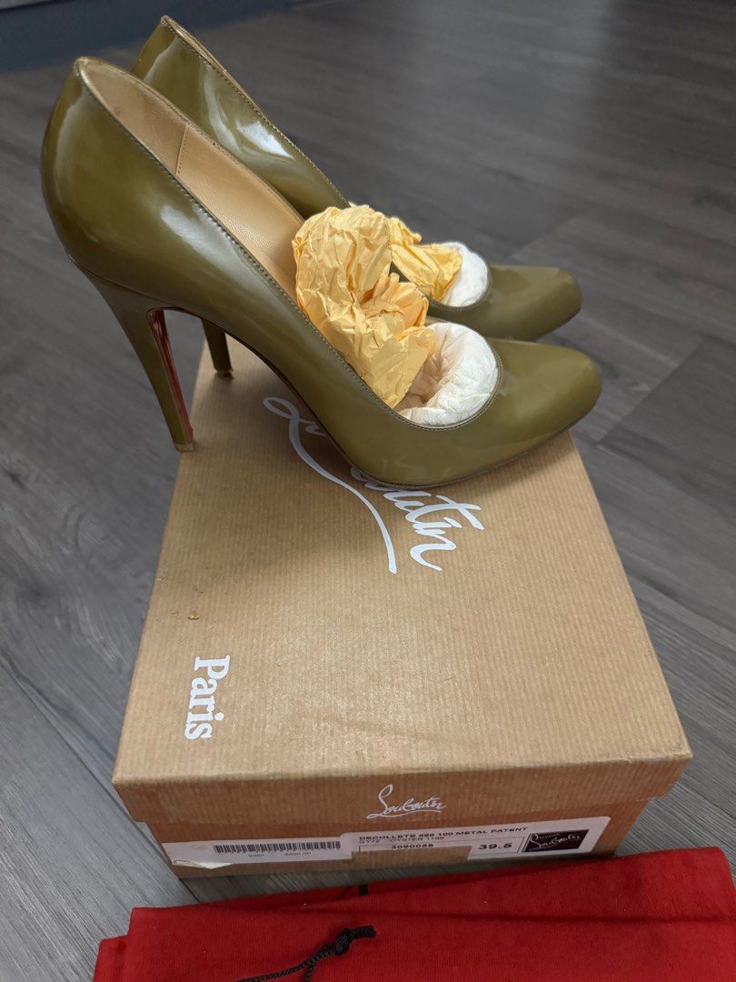 Christian Louboutin Patent Heels EU39.5 Women s Fashion Footwear