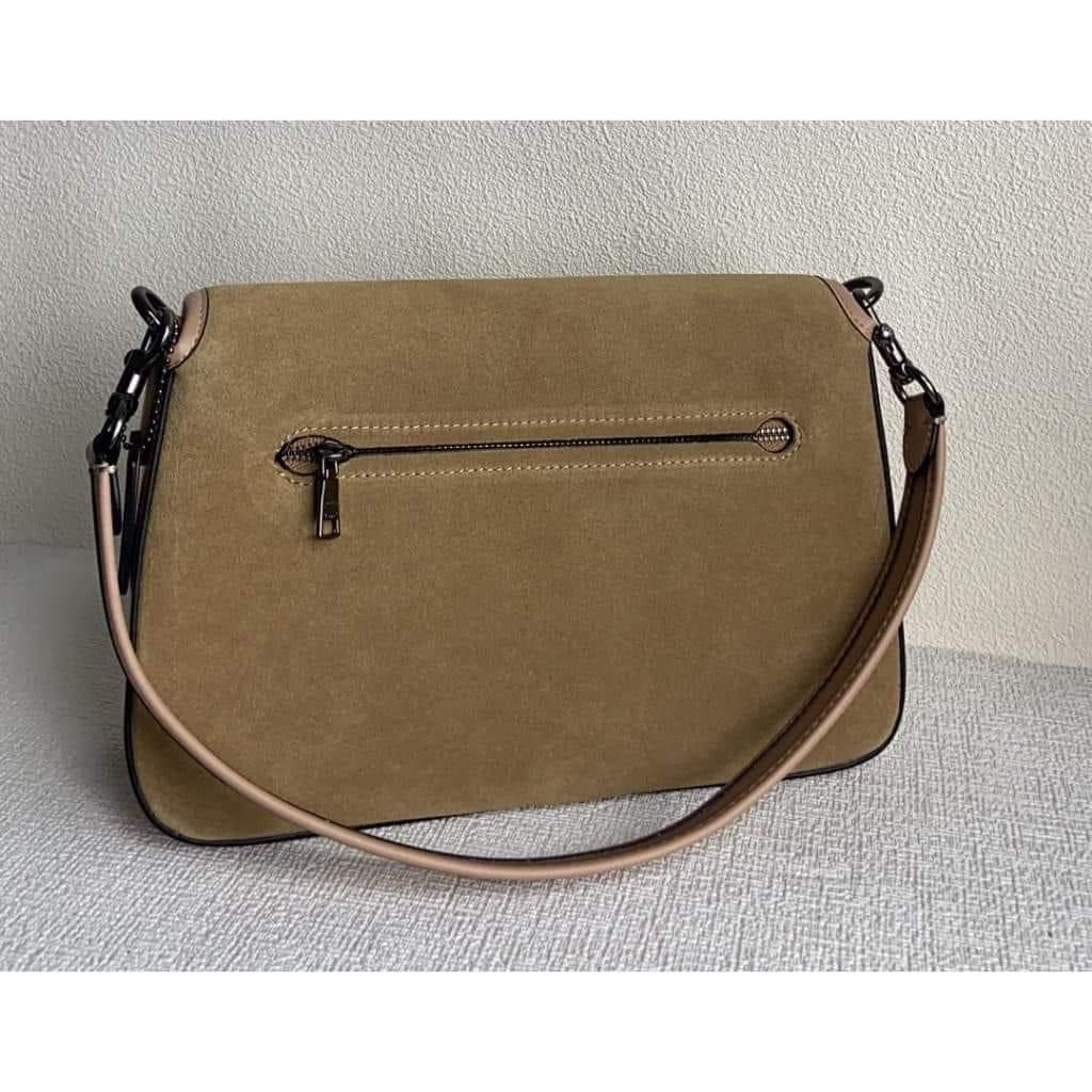 Coach soft tabby 👜 (Category: Luxury Bags & Wallets) located in Las Pinas. Submitted by yhn_boutique (Listing ID 1261969920, Image 2). Description: Actual pic posted Cod via lalamove/ grab -🛵 same day delivery J&T/LBC - pay today ship today Complete inclusions .
