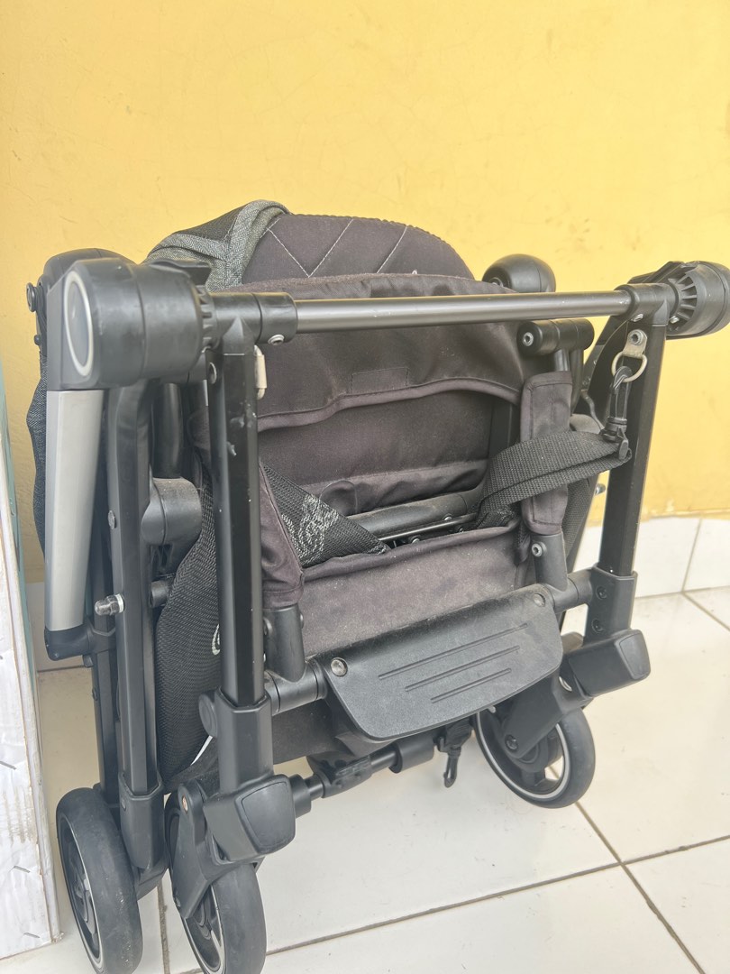 Cocolatte dash R Bayi Anak Kereta Kursi Goyang Gendongan
