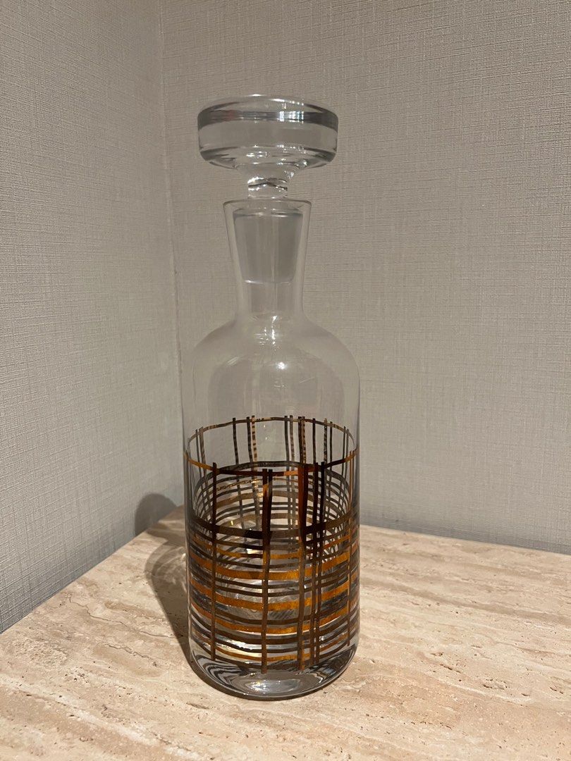 Crate and Barrel Decanter, TV & Home Appliances, Kitchen Appliances