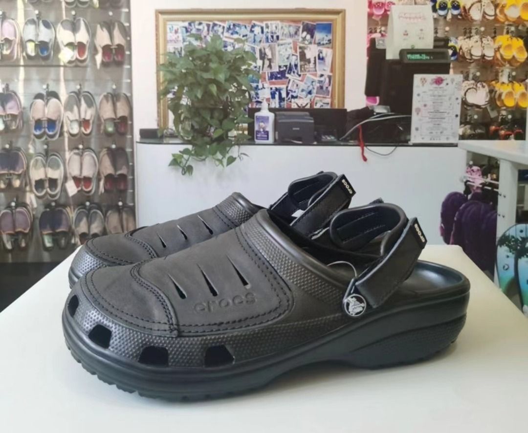 Crocs best sale yukon negras