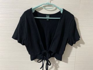 Crop tops 黑色中碼上衣