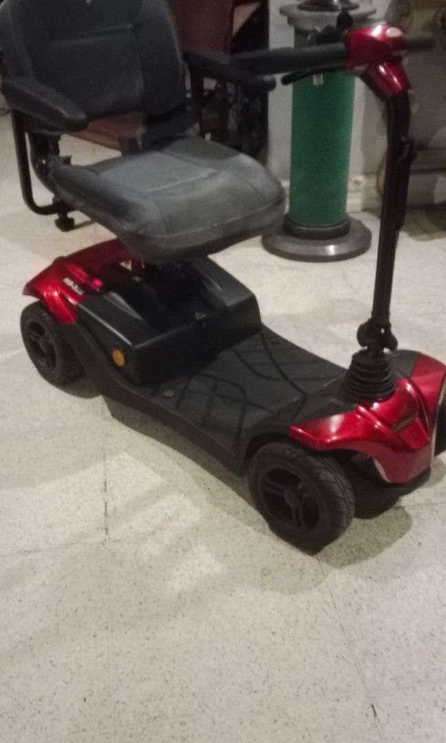 CTM HS 328 mobility scooter. As is, Health & Nutrition, Assistive