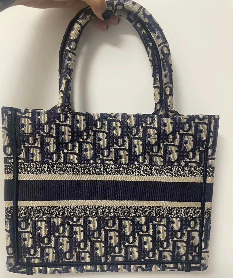 Small blue dior oblique embroidered dior book tote on sale