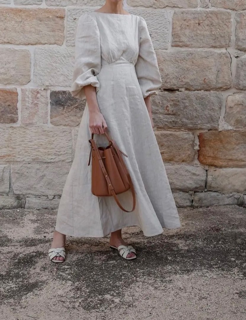 White long shop sleeve linen dress