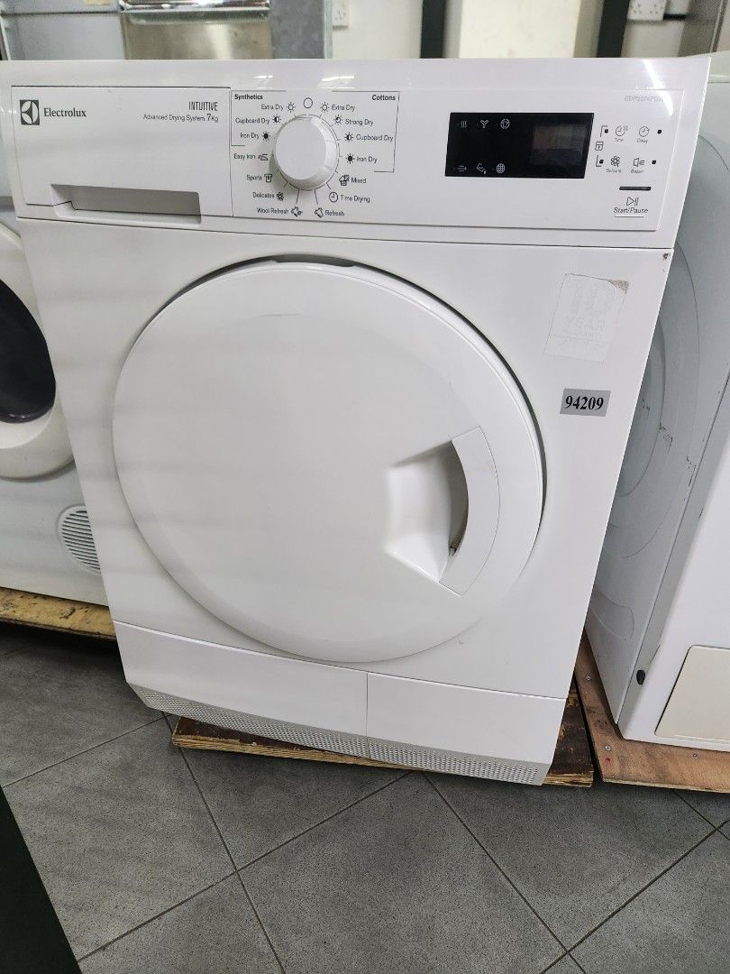 ELECTROLUX Condenser Dryer 7kg EDP2074PDW, TV & Home Appliances