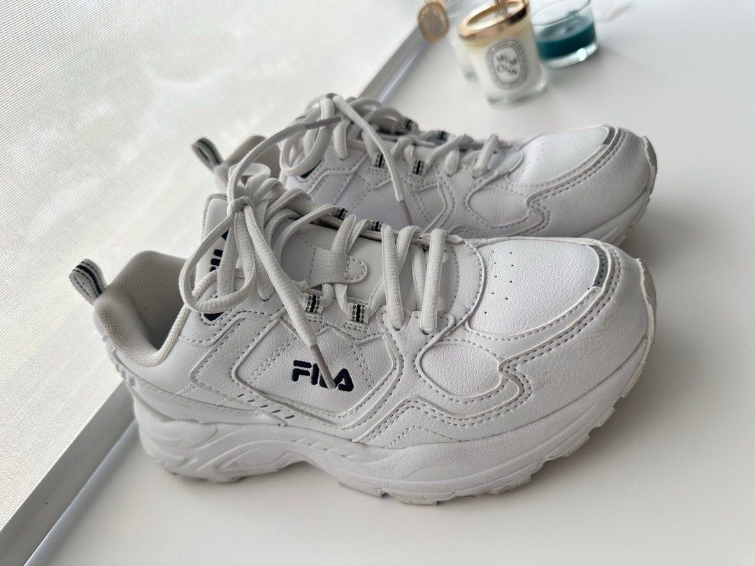 Shoes that look outlet like fila