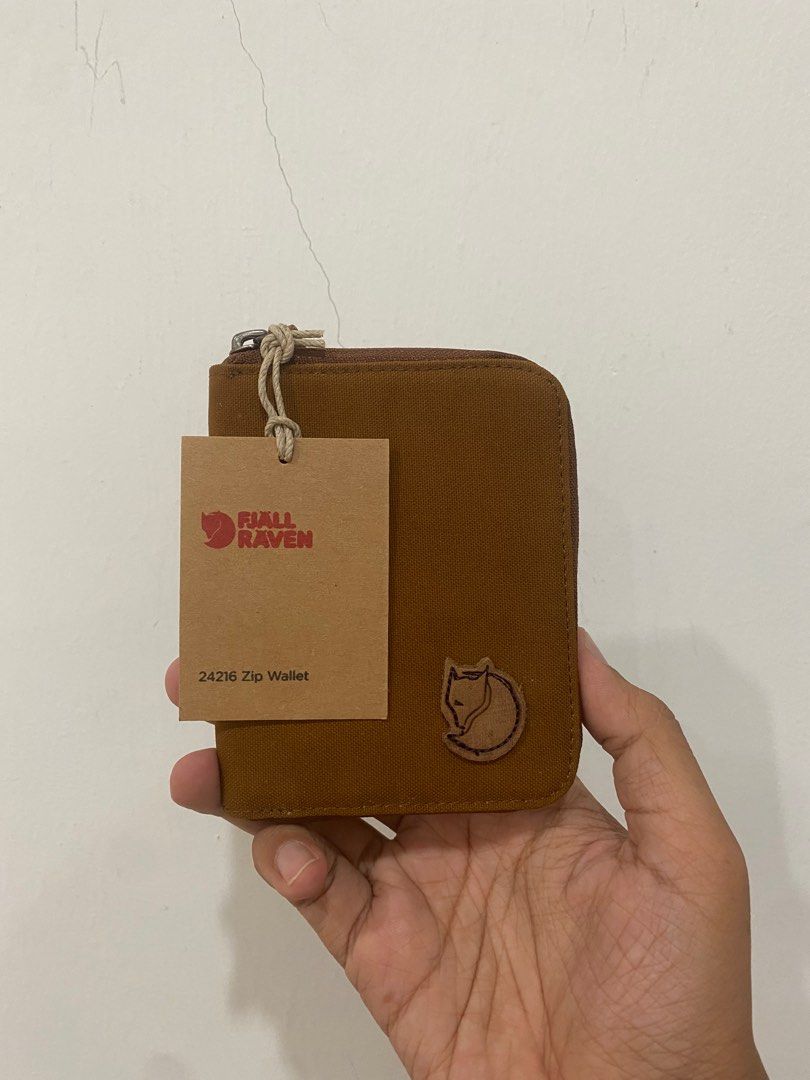 Fjallraven Kanken zip wallet