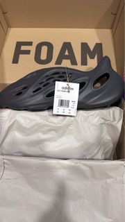 Foam Runner Carbon US10 UK10