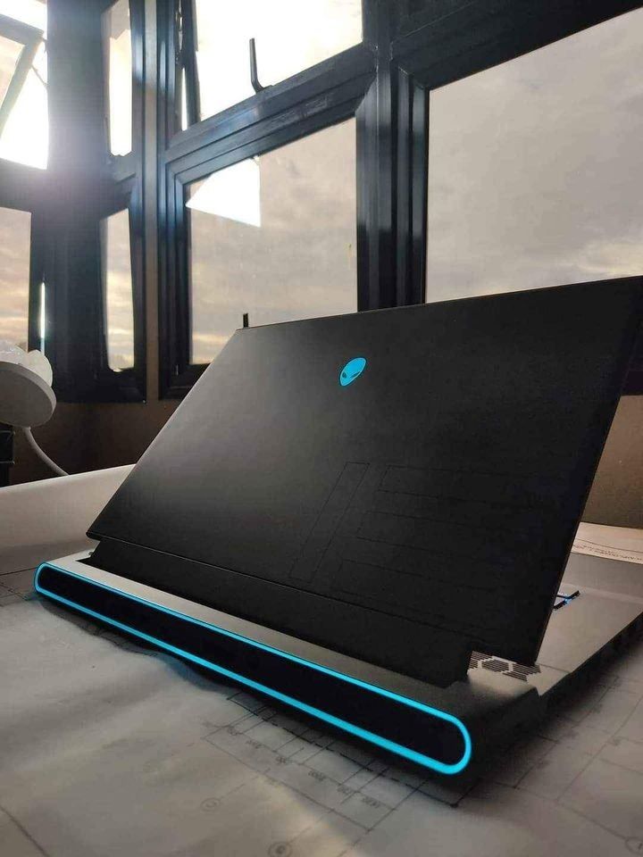 Gaming Laptop Alienware M15 R4 RTX 3070 Intel 10th gen 16gb RAM 300hz ...