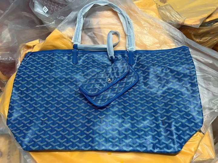 Charm - Preloved Finds - -SOLD- Louis quatorze tote Large size Php 1950