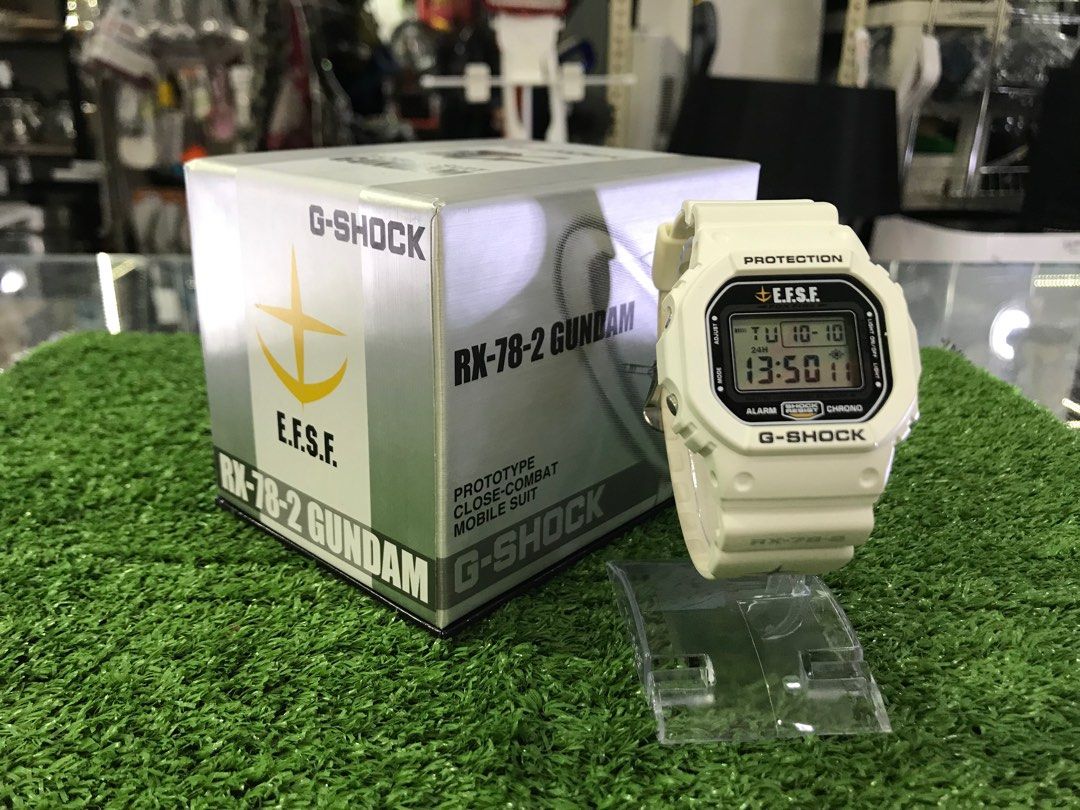 G-SHOCK RX-78-2 ガンダム DW-5600-VT - 腕時計、アクセサリー