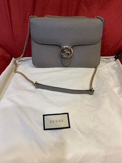 (Category: ) located in . Submitted by authenticbrandsforless (Listing ID 1262082721, Image 1). Description: .