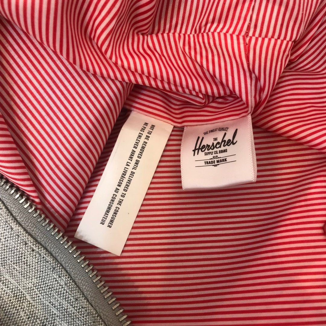 Herschel Strand Shoulder Bag, Luxury, Bags & Wallets on Carousell