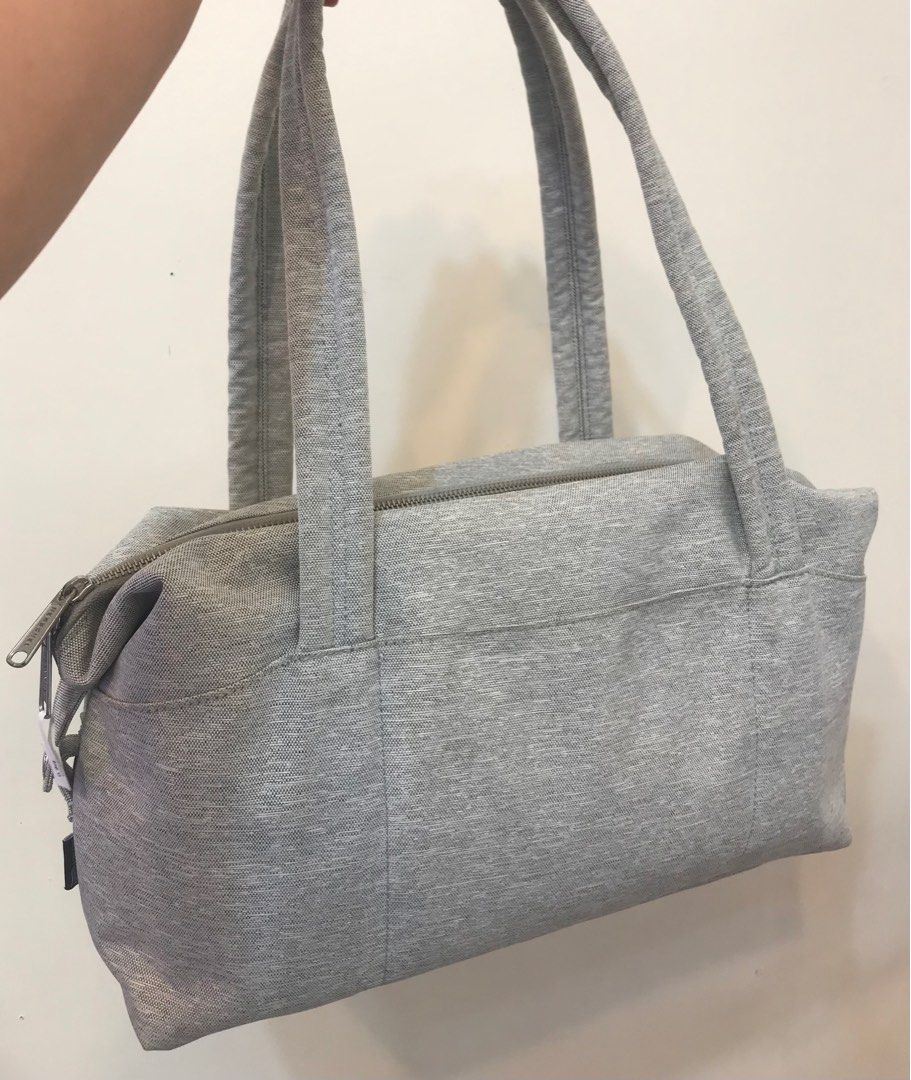 Herschel Strand Shoulder Bag, Luxury, Bags & Wallets on Carousell