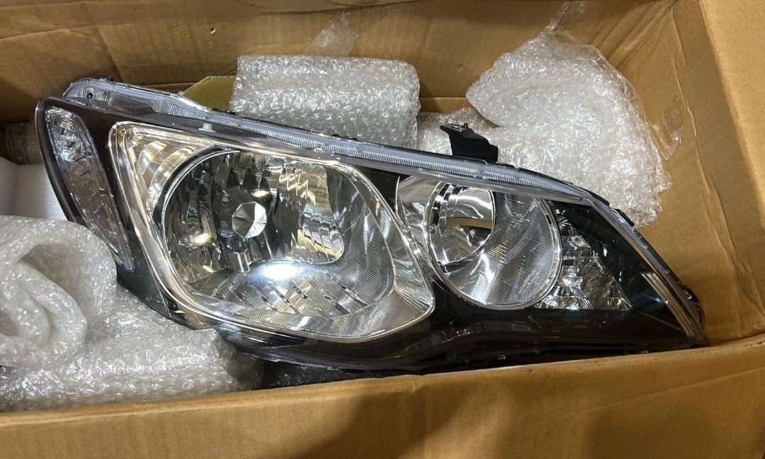 Honda Civic FD Headlights, Car Accessories, Electronics & Lights on