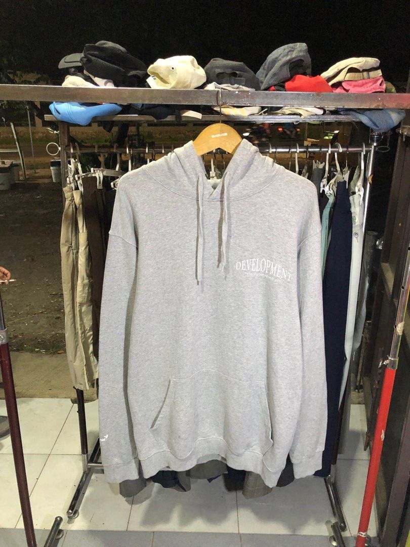 HOODIE OVERSIZED MOTIF DEVELOPMENT GREY BY FP