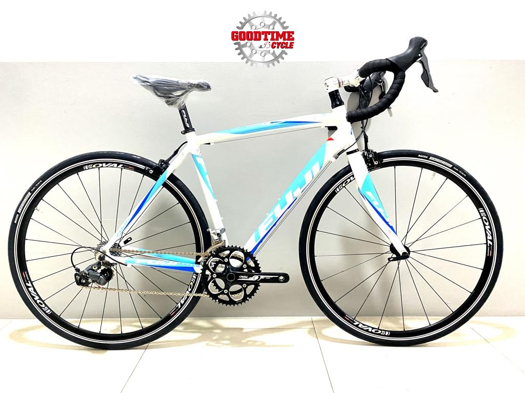 INSTALLMENT Fuji Finest 1.0 700C 16speed Shimano Road Bike