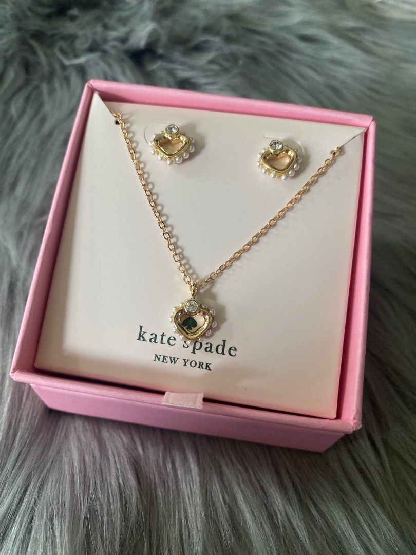 Does kate spade jewelry tarnish on sale