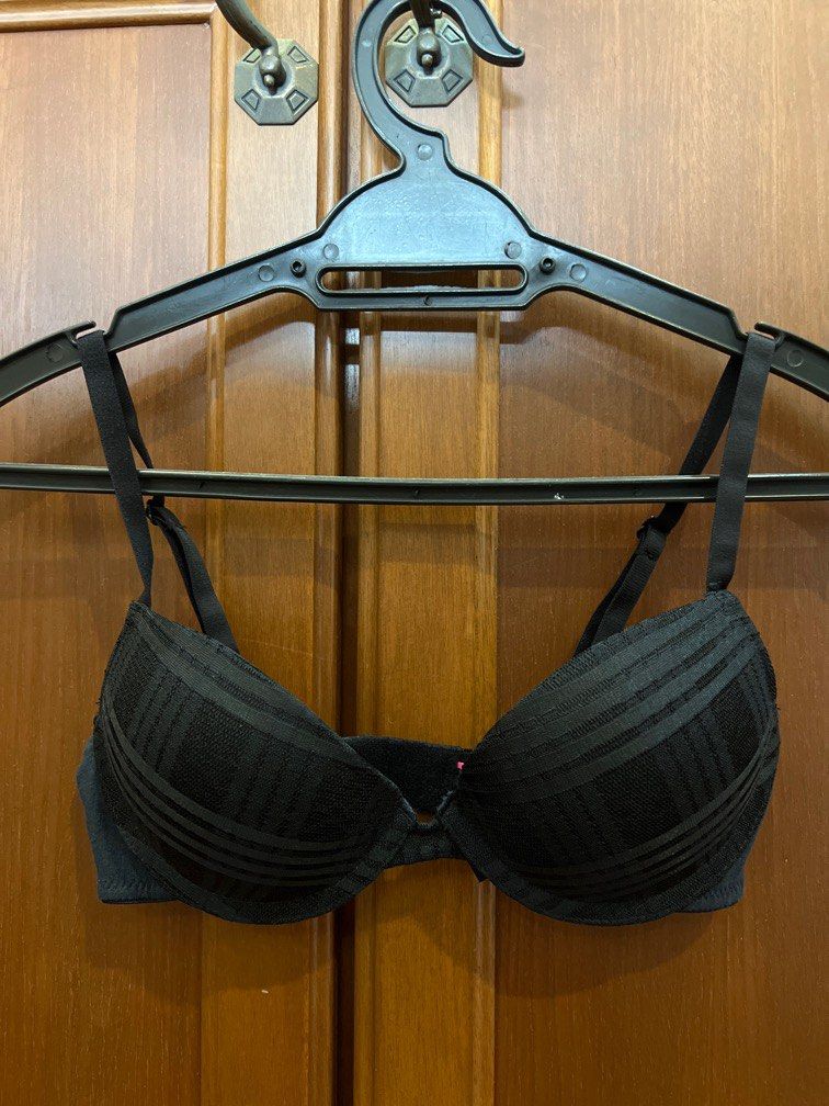 La senza push up bra - size 32B, Women's Fashion, Clothes on Carousell