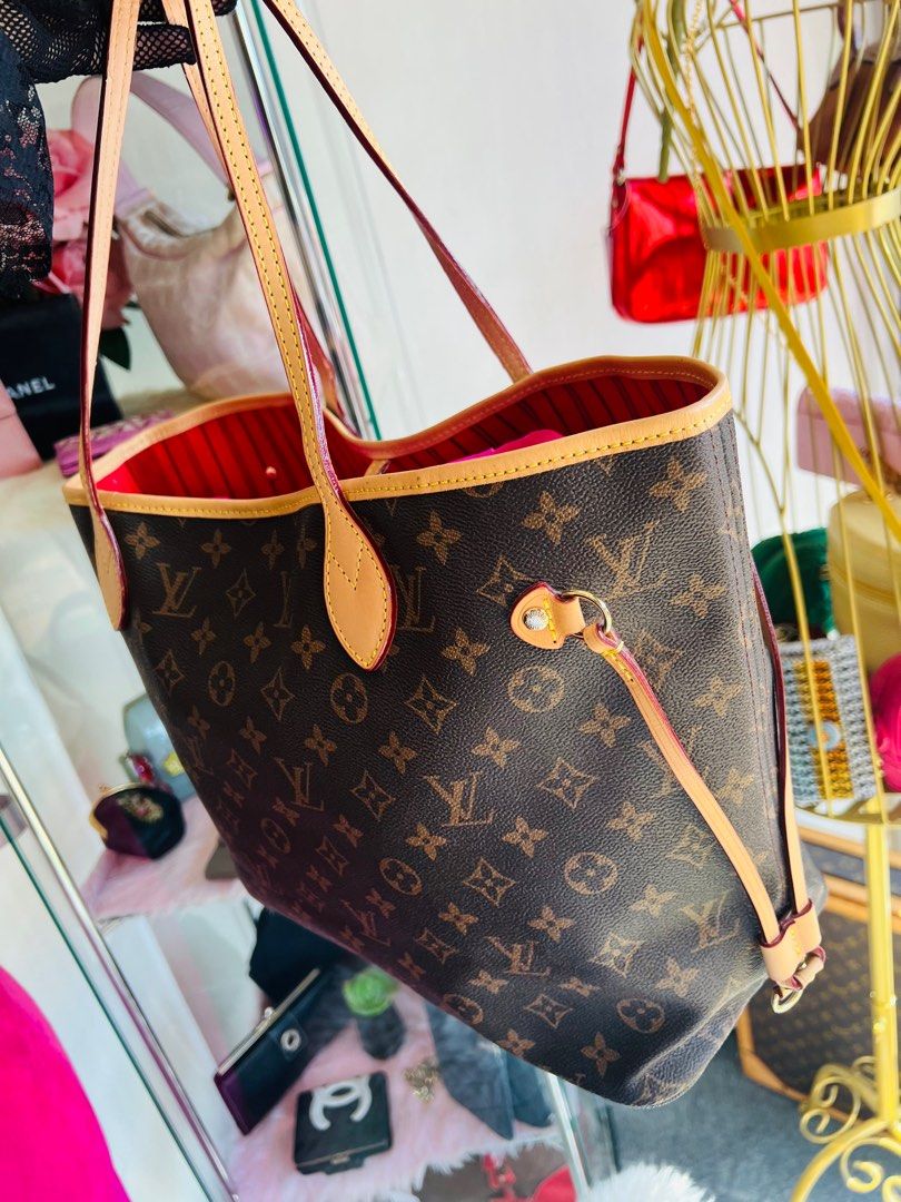 Louis Vuitton NEVERFULL Monogram MM Tote w/ Pink Interior Bag Box &  Pouchette bidding ends 10/17 $1695.00