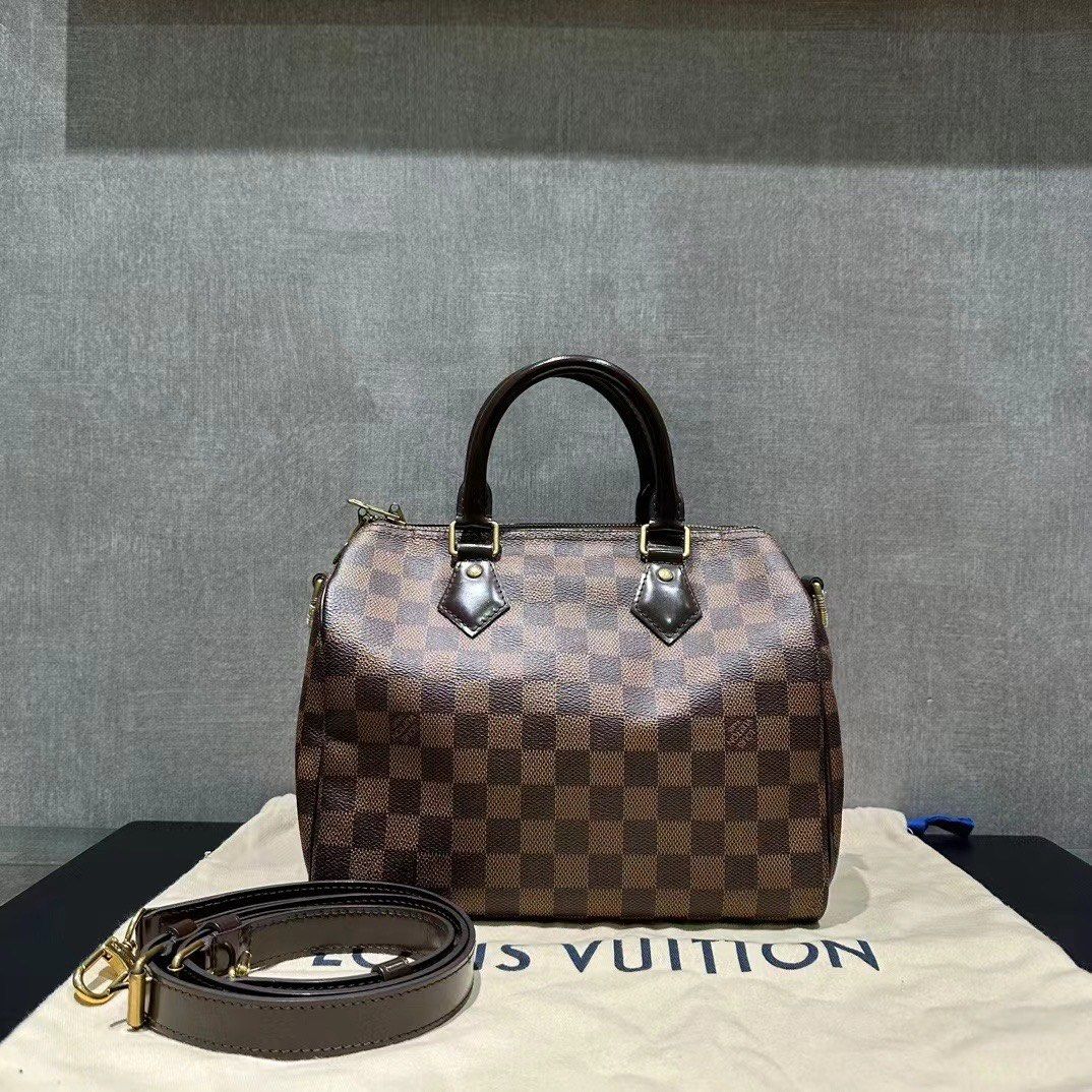 LV Speedy Bandouliere 25 Monogram, Luxury, Bags & Wallets on Carousell