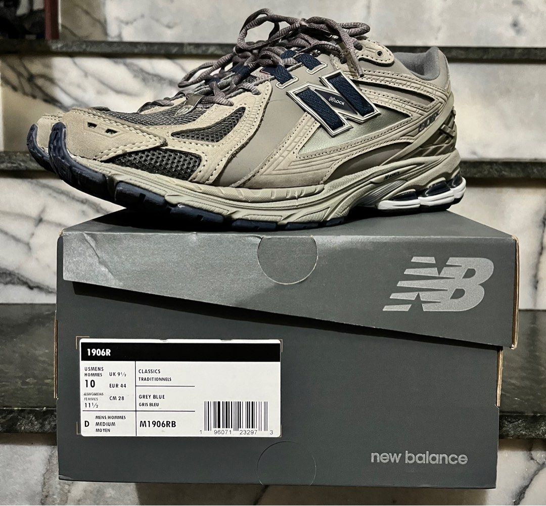 New Balance M1906RB US10, 他的時尚, 鞋, 運動鞋在旋轉拍賣