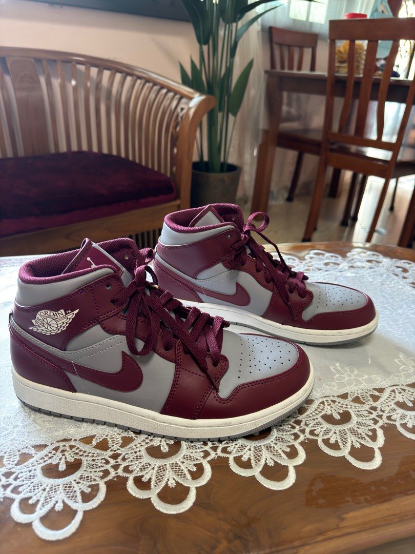 Nike Air Jordan 1 Mid Team Red Sneakers