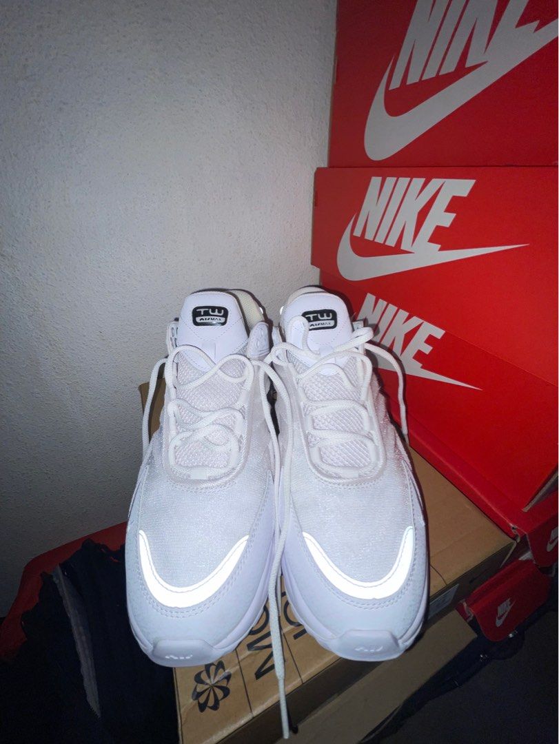tailwind nike white