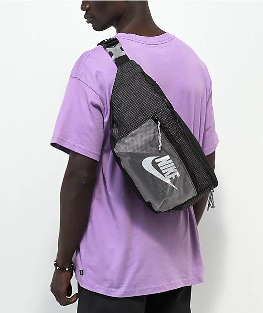 Hip pack nike tech on sale
