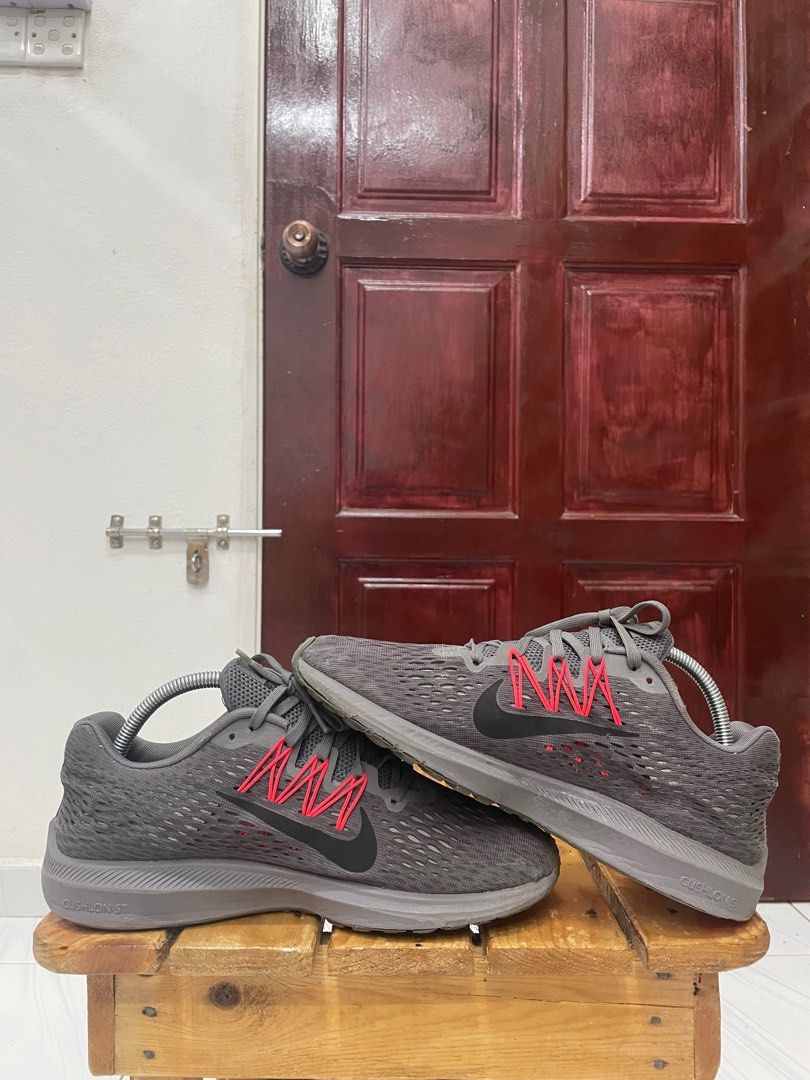 Nike air zoom winflo 5 mens on sale