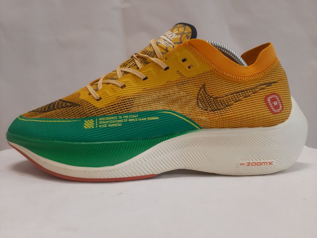 Nike zoomx discount vaporfly next 43