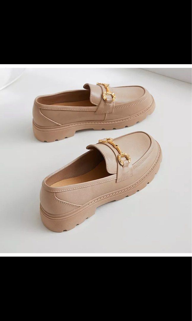 Nude loafer shoes (Category: Loafers) located in Dasmarinas. Submitted by cabincrewcollect8 (Listing ID 1262028163, Image 1). Description: Personal owned shoes worn only once. Bought from taiwan. size 39-40.