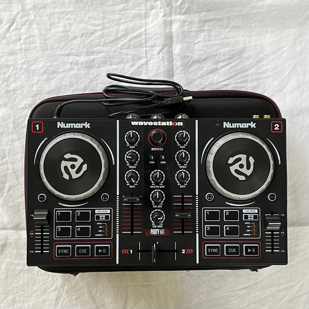 Numark Party Mix DJ Controller with Builtin Lightshow, Hobbies & Toys
