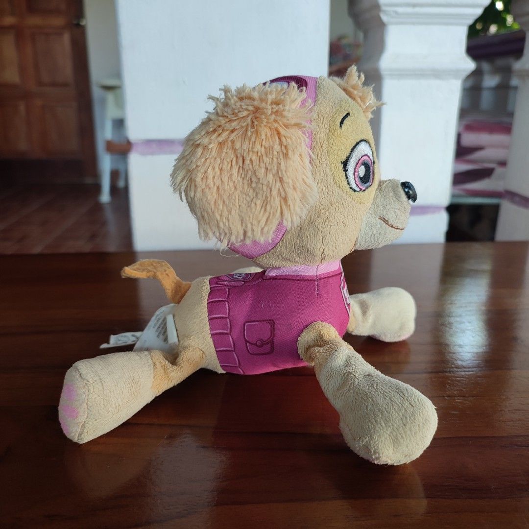 Paw Patrol Snuggle Up Skye Pink, Hobbies & Toys, Toys & Games on Carousell