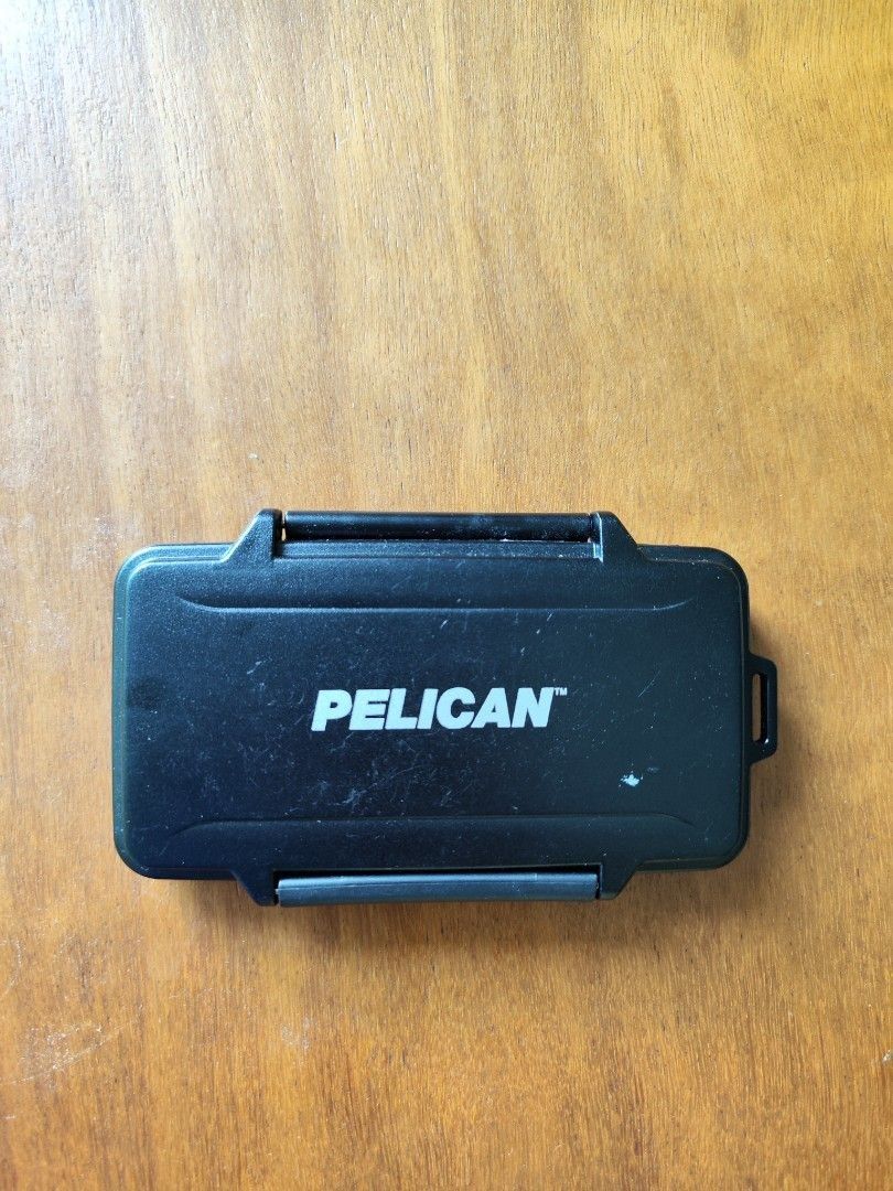 0915 Micro Memory Card Case