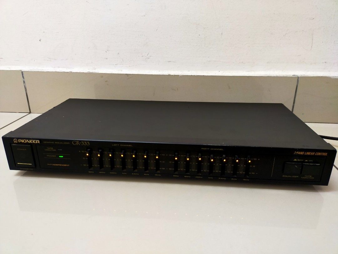 PIONEER GRAPHIC EQUALIZER GR333, Audio, Other Audio Equipment on Carousell