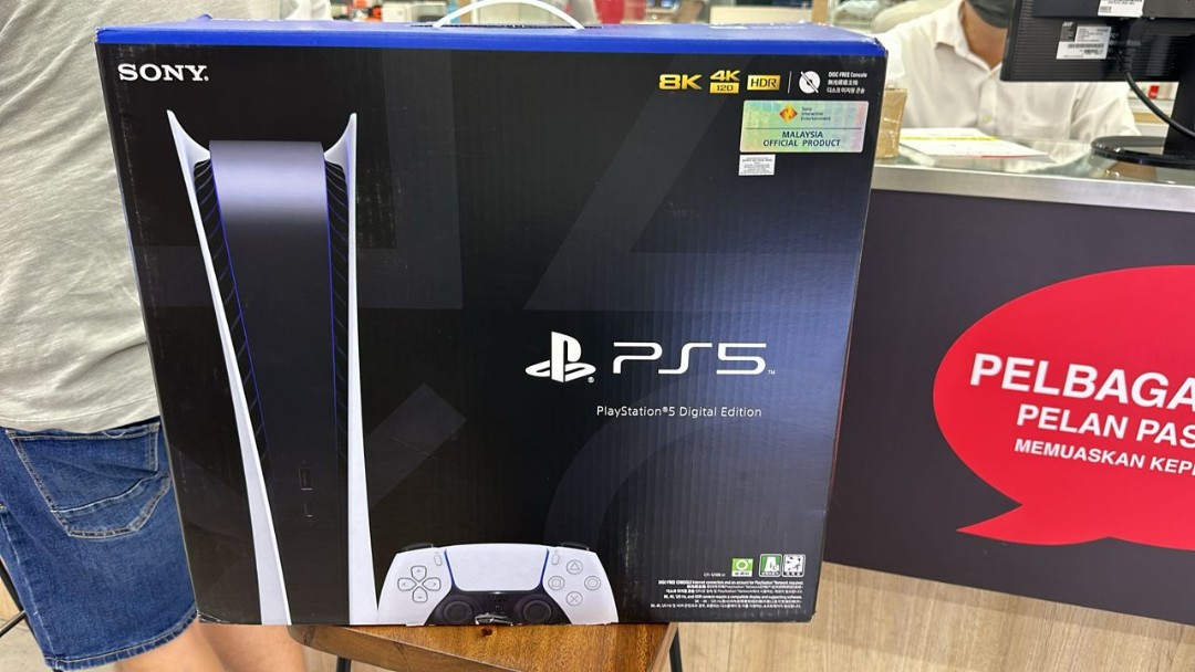 PlayStation 5 Digital Edition unboxing