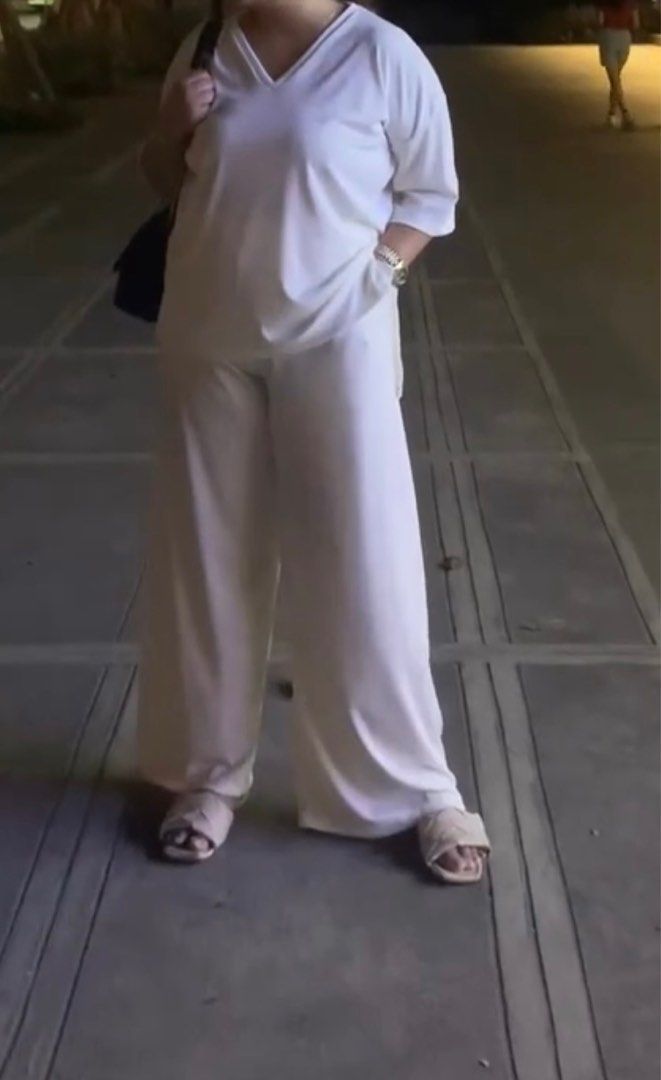 Plus Size Coodinates/terno/pajama set (Category: Sets or Coordinates) located in Quezon City. Submitted by vipmnl (Listing ID 1262066727, Image 1). Description: Size 2xl-4xl Best fits 2xl White Knitted fiber Bought brand new, but does not fit me perfectly. .