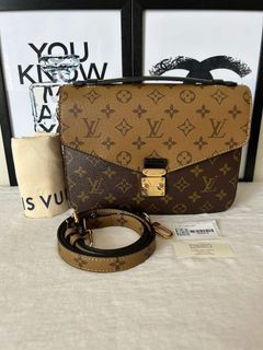 Louis Vuitton XS Shoulder bag 323429