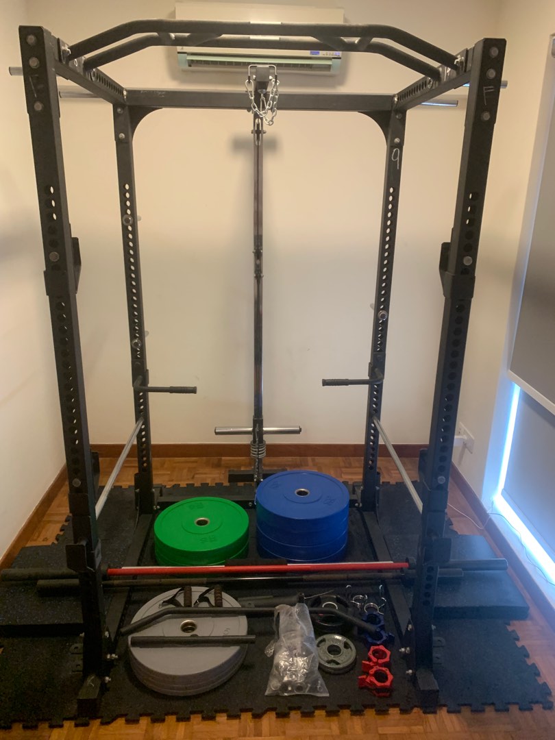 Power/Squat Rack w/ 150kg bumpers + bars and accessories, Sports ...