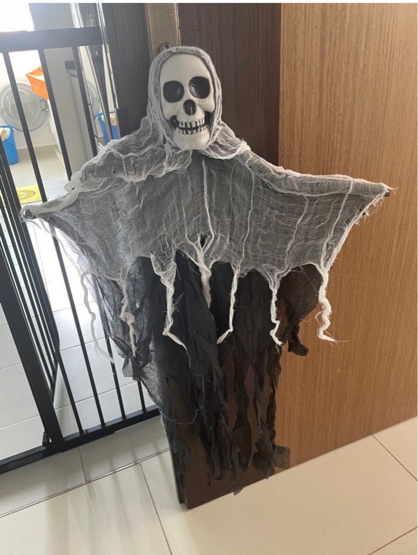 🔥Sale! Halloween Party Decor Ghost Skull (80cm by 60cm) Halloween