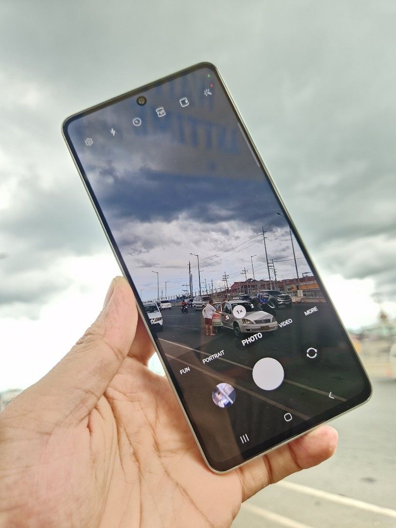 SAMSUNG A73 5g (Category: Samsung) located in Quezon City. Submitted by mubrogadgets (Listing ID 1262034206, Image 3). Description: SAMSUNG A73 5G 👉new release ng samsung 👉no issue/no history of repair 👉super good for gaming and camera 👉high quality display 👉no amoled burn issue 👉super smooth sa gaming 👉pm me for more details 👉5g network connection👌🌐 PROCESSOR🎮 -RAM: 8GB -ROM: 128GB -External Memory Support Up to 512GB -Qualcomm SM7325
