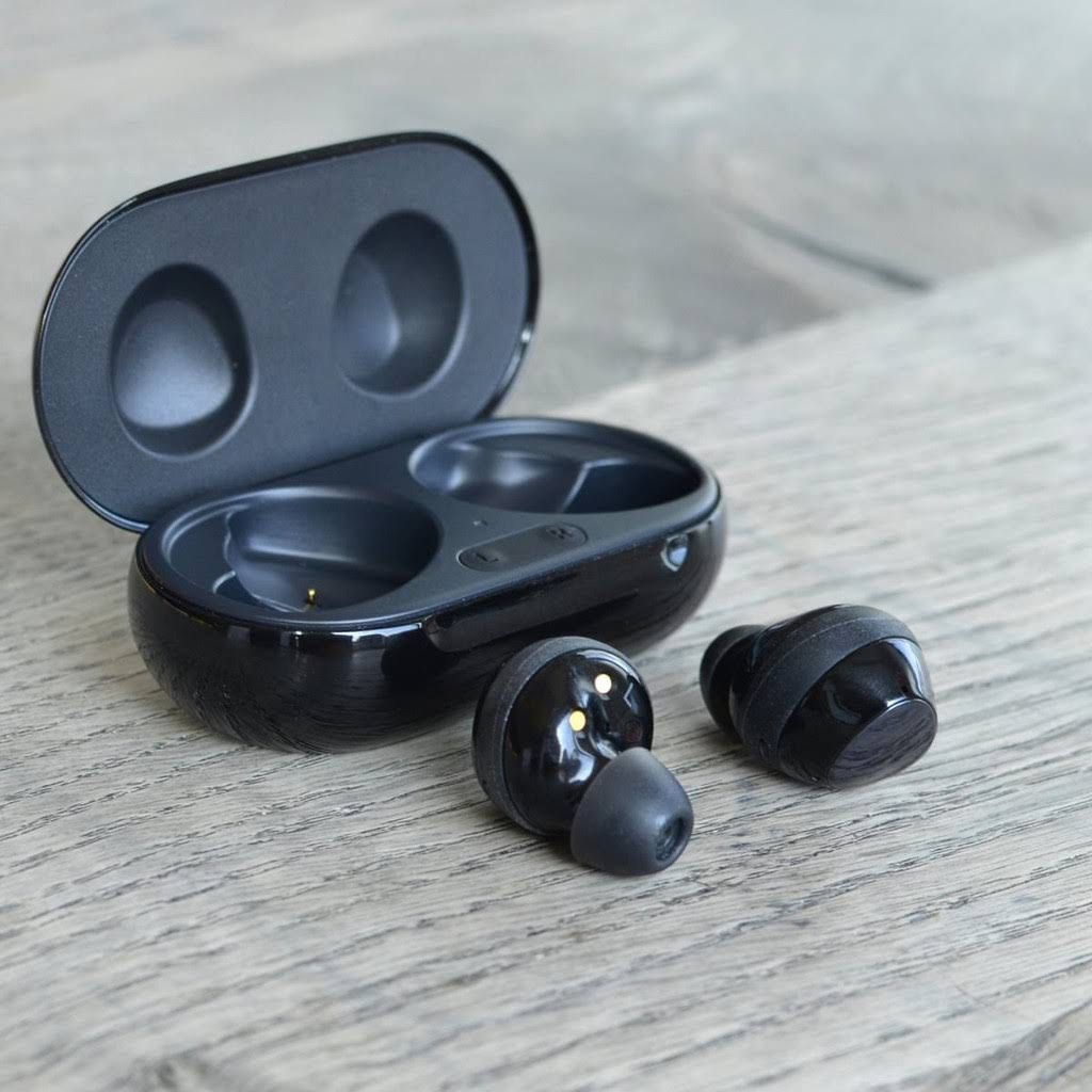 Galaxy buds best sale 1st gen