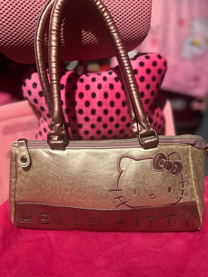 Hello kitty coach purse store