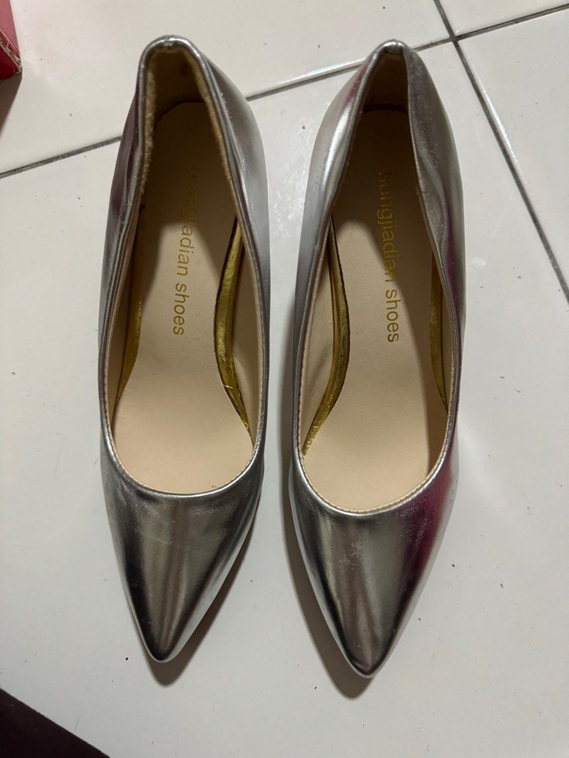 dillards silver heels