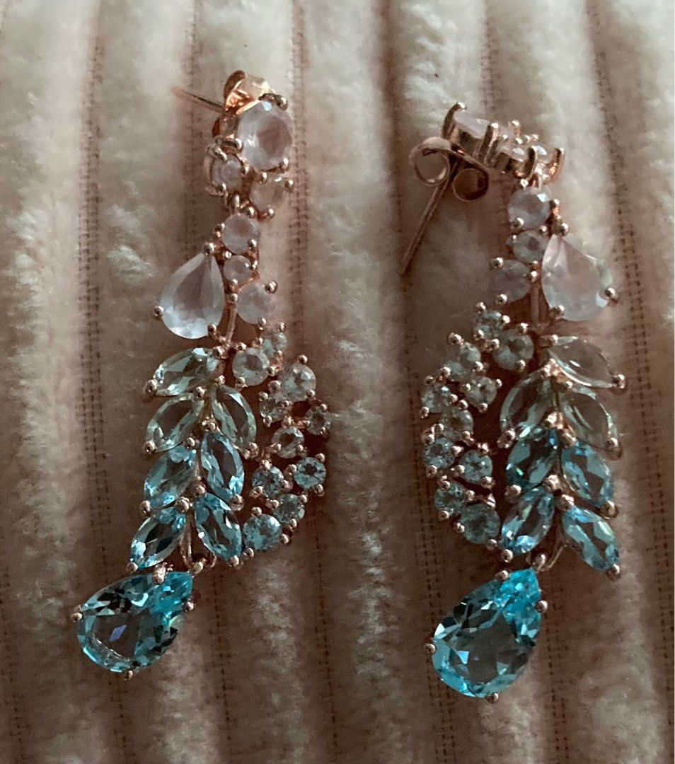 Quartz on sale dangle earrings