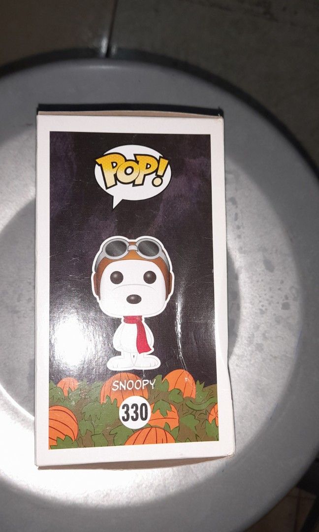 Snoopy Funko Pop HTF (Category: Designer & Blind Box Toys) located in Quezon City. Submitted by the_firm888888 (Listing ID 1262066602, Image 3). Description: Snoopy Funko Pop HTF( hard tofind) bought in U.S.A. box 5/10 with very very minimal creases meet ups SM North Edsa shipping via lalamove, grab buyer shoulders shipping.fee.