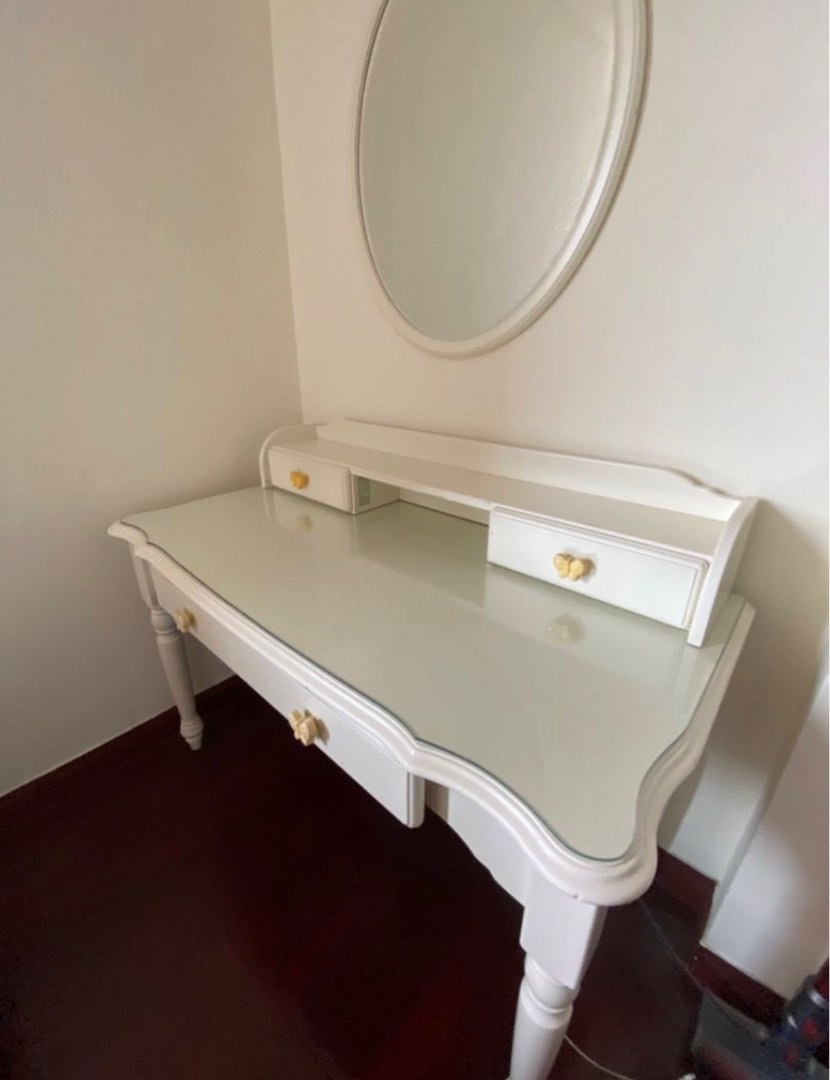 SOLID WOOD VANITY TABLE DRESSER SET Mirror included Furniture